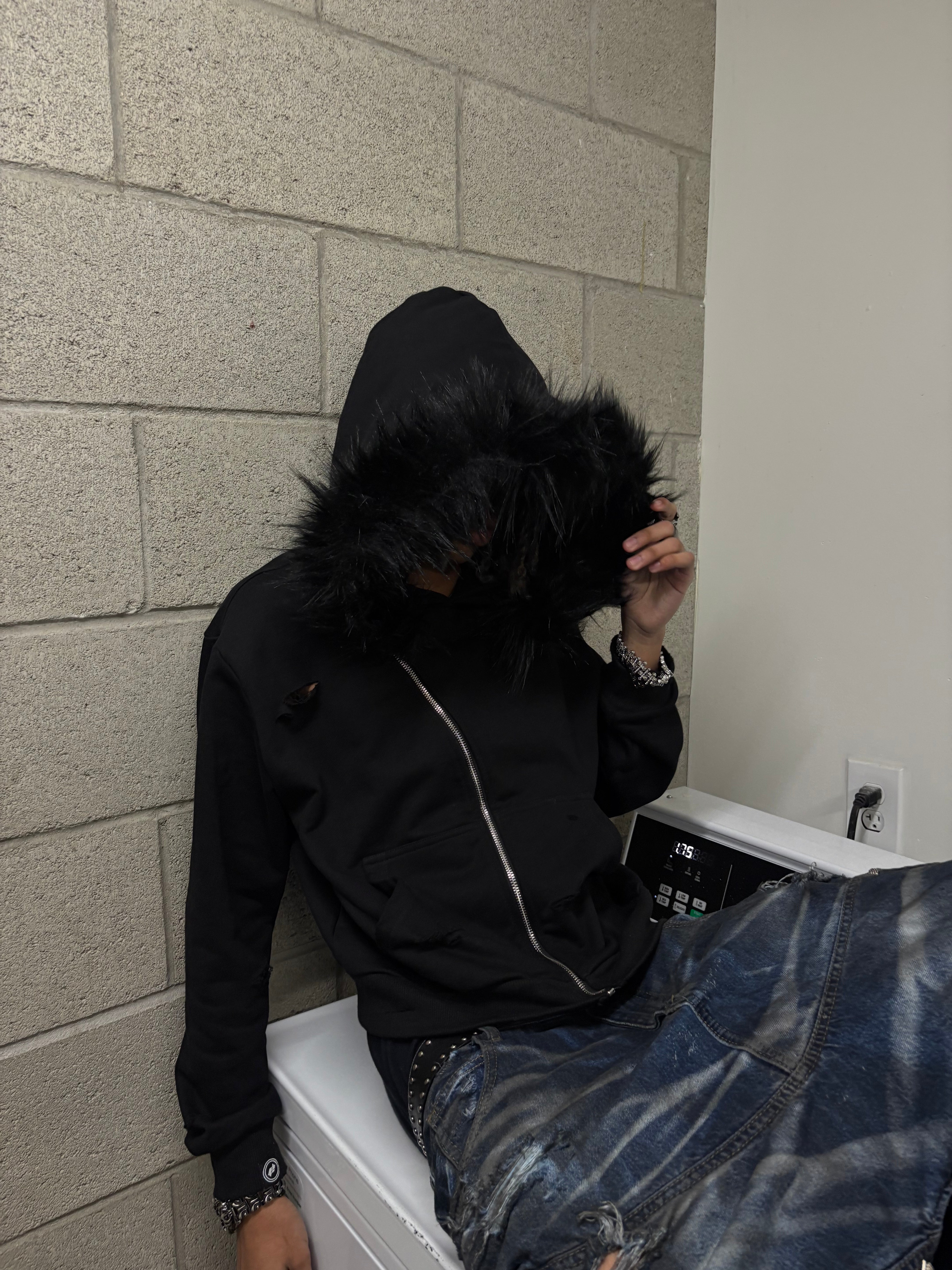 DIAGONAL ZIP FUR HOODIE